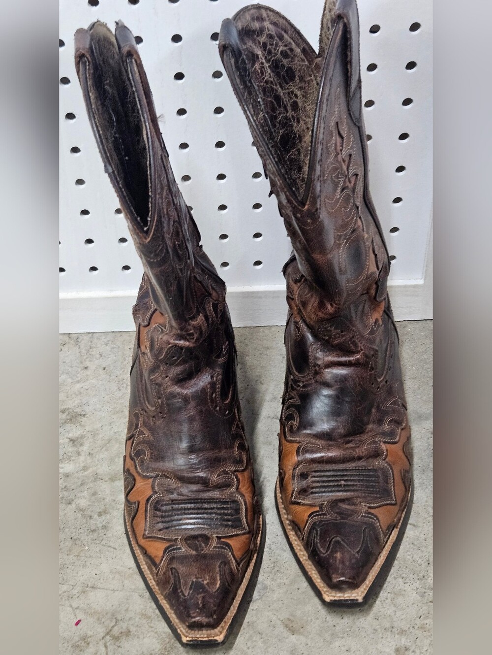 Ariat Two Tone Brown Leather Western Boot Interior Label Detail